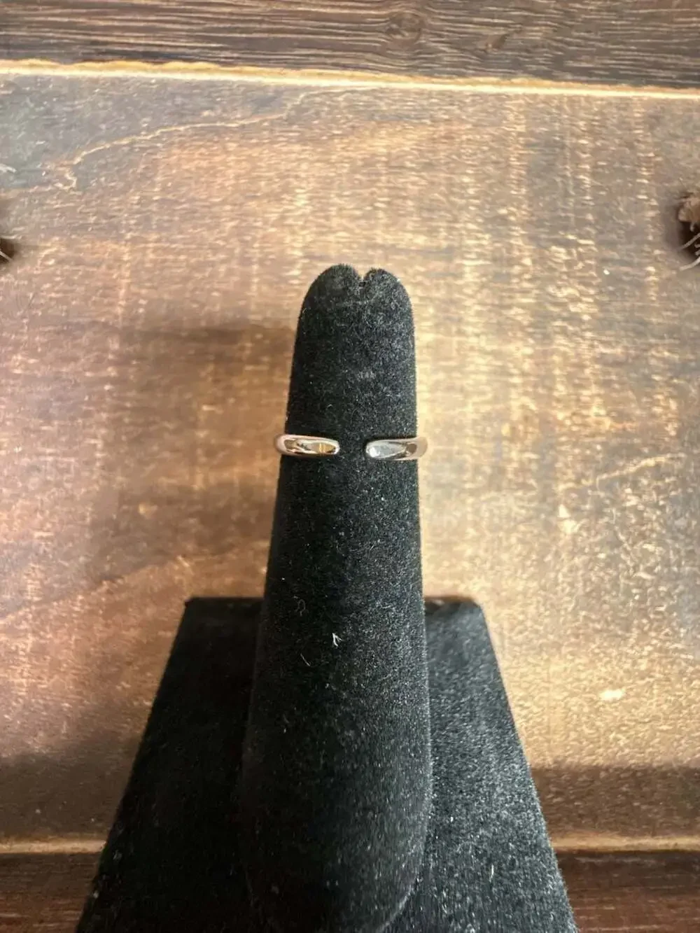 Bomb Party kids adjustable ring.